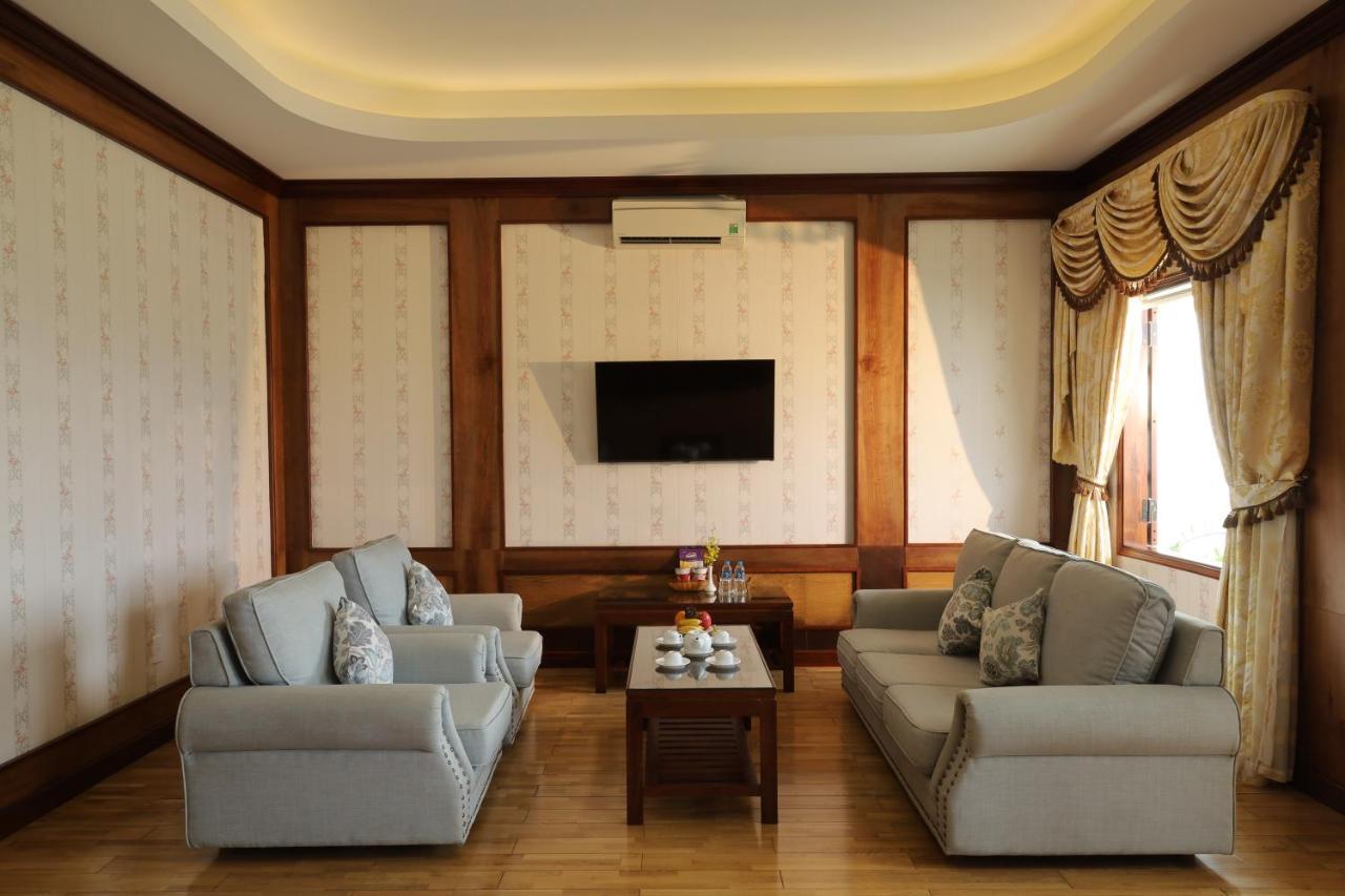 Pleiku Hotel Zewnętrze zdjęcie
