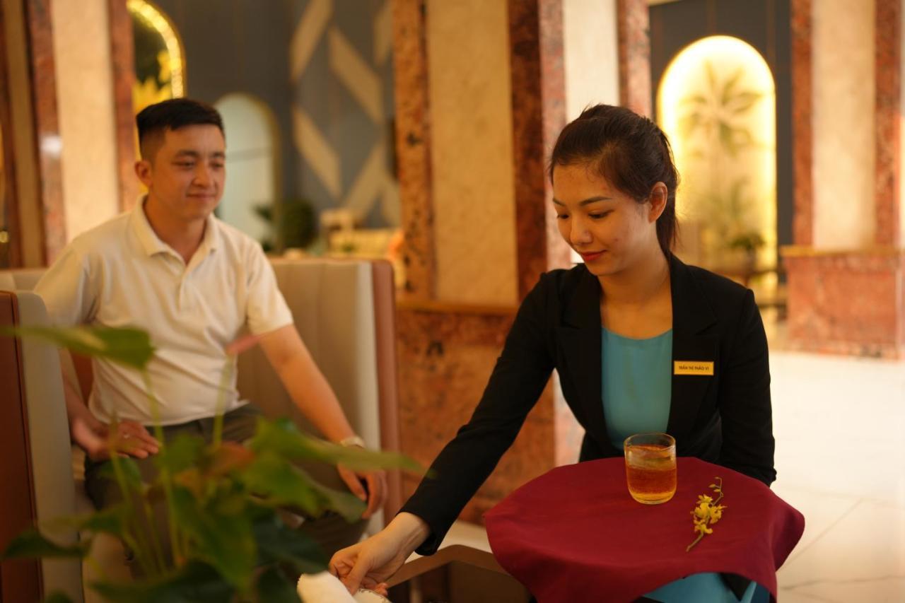 Pleiku Hotel Zewnętrze zdjęcie